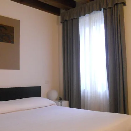 Ristolocanda Grani Di Pepe فندق